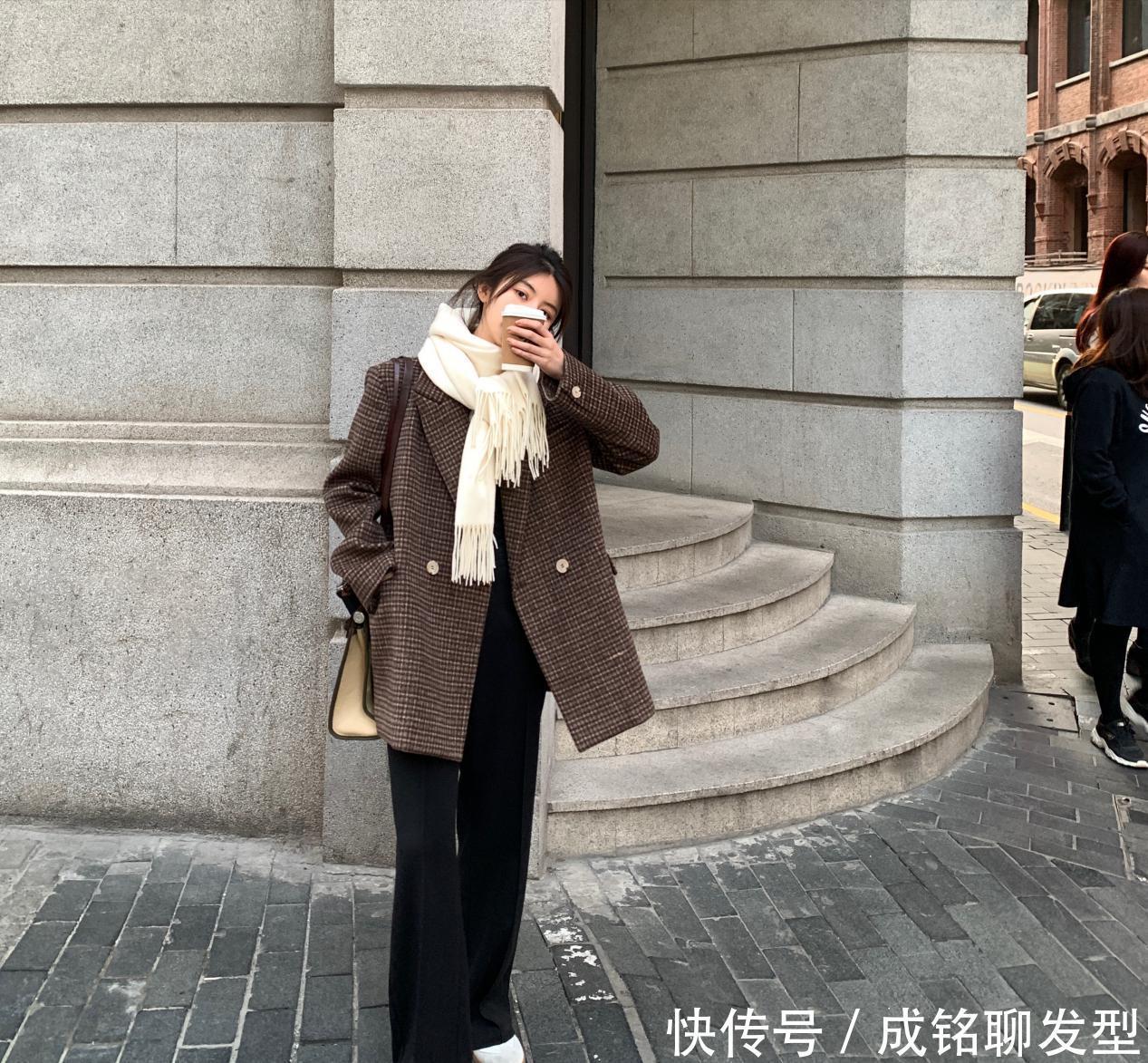 博主|冬装如何减轻臃肿感?时尚博主示范三种搭配方法,时髦养眼显气质