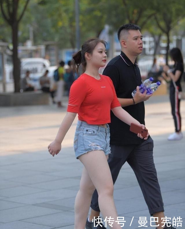 “大象腿”的烦恼,在穿搭上体现得尤为明显,改善穿搭迫在眉睫!