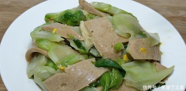  天冷多吃点儿菜，简单一做，大人小孩都爱吃，上桌就全扫光，好吃