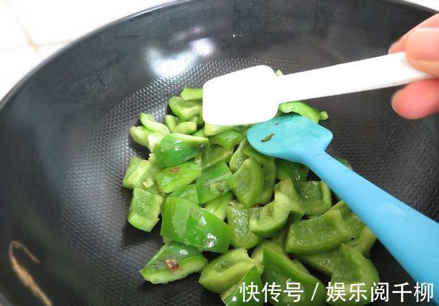 青椒|多吃这道菜,可以提神抗疲劳,老人孩子要多吃