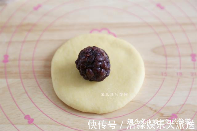 发酵|做面包时，注意这个细节，面包个个松软好吃，放3天也不发硬