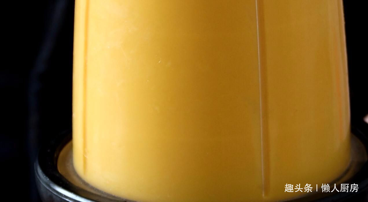 不用烤箱,教你做慕斯蛋糕,口感细腻丝滑,入口即化,好吃不上火