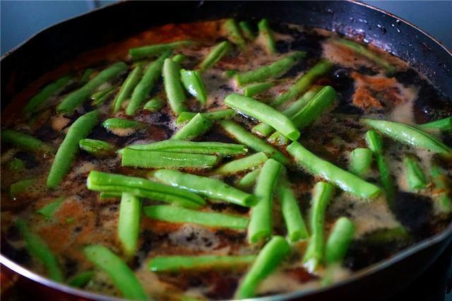 凉爽早立秋,周末贴秋膘这道菜必上桌,解馋又下饭,孩子吃不够