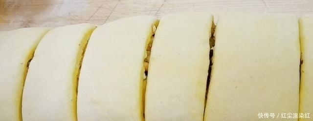 玉米面特好吃的做法,活了30几年第一次做,出锅全家人都抢着吃