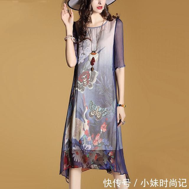 印花 复古印花的诗绪连衣裙,轻松遮住小肚腩,美妙享“瘦”高贵典雅