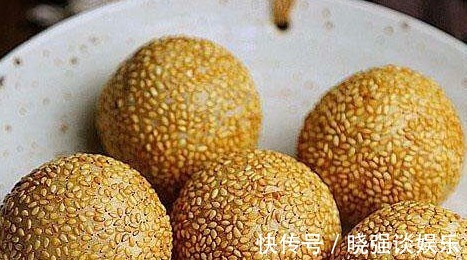 家人就爱吃丸子,喷香诱人,比南瓜丸子还好吃,咬一口满嘴香