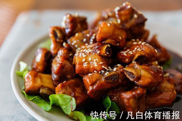 肋排|在家自制糖醋排骨,牢记3技巧,排骨香嫩入味,不出门买了