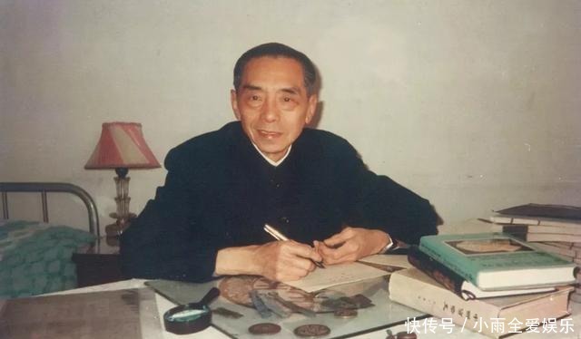他嗜钱如命,却捐给博物馆藏品74箱