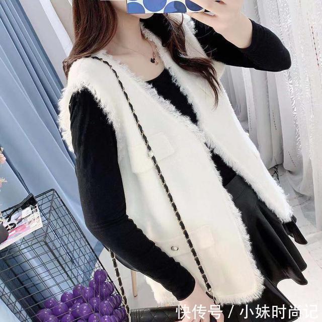 马甲|今秋火了一穿搭叫:针织马甲+高腰裙,温暖吸睛,做个气质时髦精