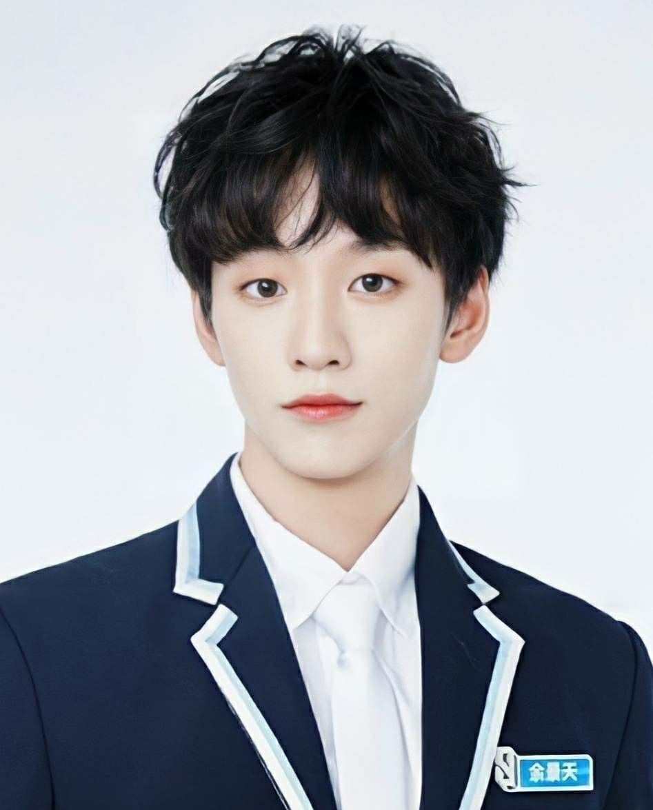 谁与争锋?《青春有你3》和《创造营2021》定档,看起来吧