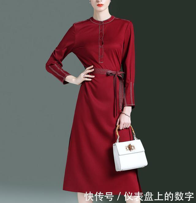 四十岁女人可以不漂亮,但一定要打扮的有气质,多穿这样的连衣裙