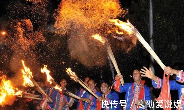 星回节|从明朝杨慎的《星回节》诗，看火把节的起源，年年六月星回节