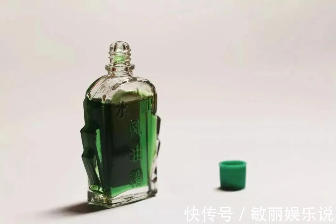 好处|男性睡前在肚脐里滴几滴风油精,会白捡一些好处,另一半也偷着乐