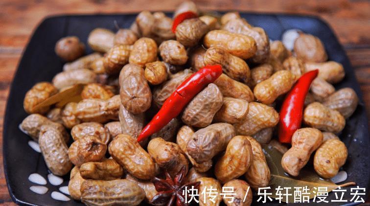 香浓|做水煮花生，不要只放食盐，多加4个料，花生更好吃，香浓入味