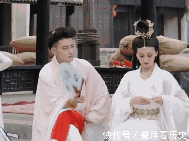 那英|新一期《萌探》中，黃子韜對待那英和趙雅芝，表現的迥然不同