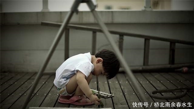 行为|孩子出现这4种“古怪”行为,家长要多留心,娃心理可能出了问题!