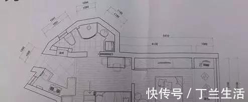 钢化玻璃|40平两房,装修不到十万,进门就厨房,次卧在半空中,见过吗