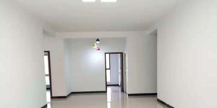 白墙|100㎡简装三居室，硬装只花6万块，全屋白墙，不做吊顶也挺美