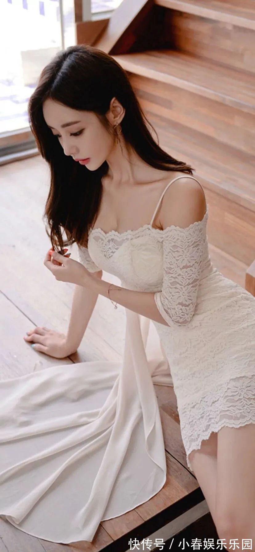 小姐姐壁纸丨一声梧叶一声秋,一点芭蕉一点愁,三更归梦三后