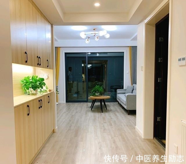 套房子|下个月就搬新家了,提前晒晒,入户鞋柜很实用,不做电视墙也漂亮!