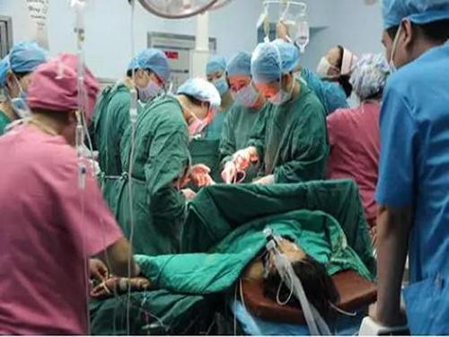 小周|生娃遇男医生接生是啥感觉?孕妈袒露心声:隔着屏幕都尴尬