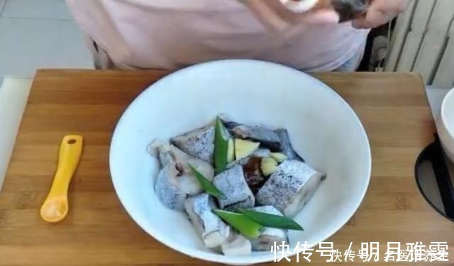 白醋|它是餐桌上的“营养师”，常吃使人变聪明，保护视力，孩子的最爱