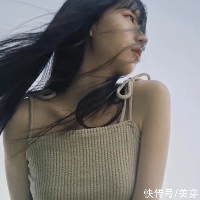 今年的七月是夏日迟迟 树影流动|今日头像 | 树影