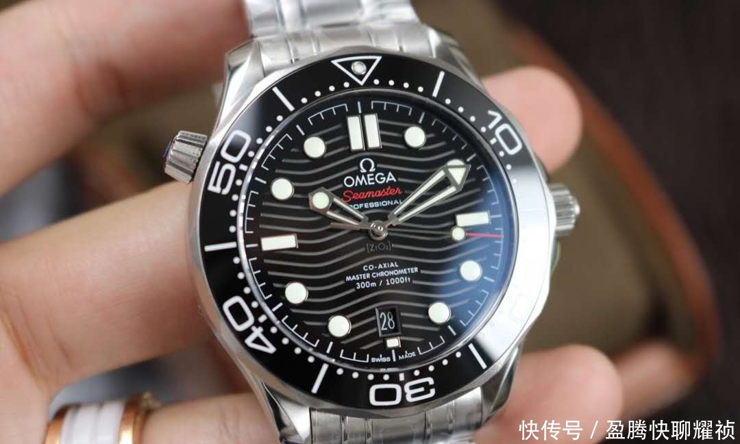 和劳力士同样档次,价格亲民很多,欧米茄海马300你喜欢吗