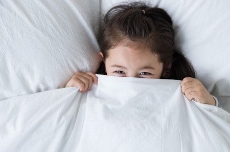 矮小|医生直言:7种疾病可能对孩子身高有影响,如何避免孩子身高偏矮?