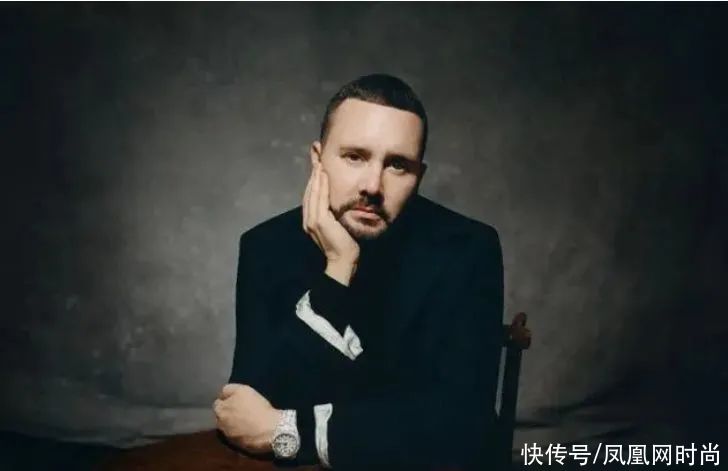 潮流界的商业奇才竟想执掌高定女装 他来到Fendi的首张成绩单能让人满意吗？