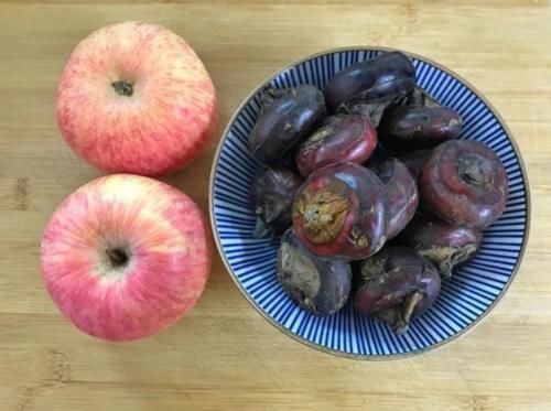 苹果和它一起煮,等于天然“止咳汤”,止咳润肺,秋天不咳嗽