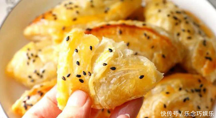 简单家常菜:芝麻鸡蛋饼,剁椒焖鸡翅,蛋挞皮香蕉酥