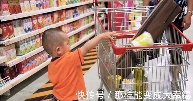 饼干|“你家孩子偷了东西,不信搜身”,宝妈一句话,工作人员立刻放行