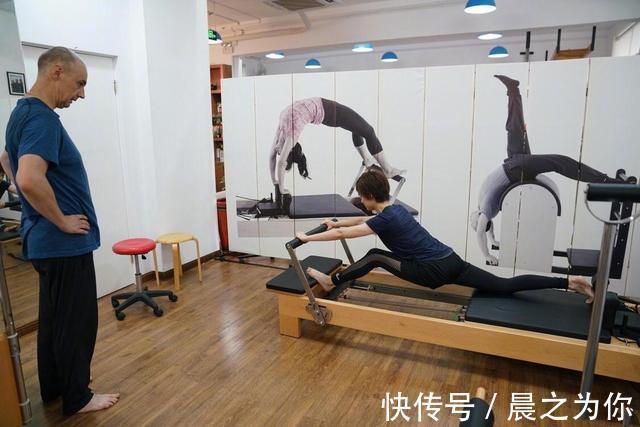 普拉提运动|20岁车模小姐姐，好身材惹人羡慕，这项运动或是助攻