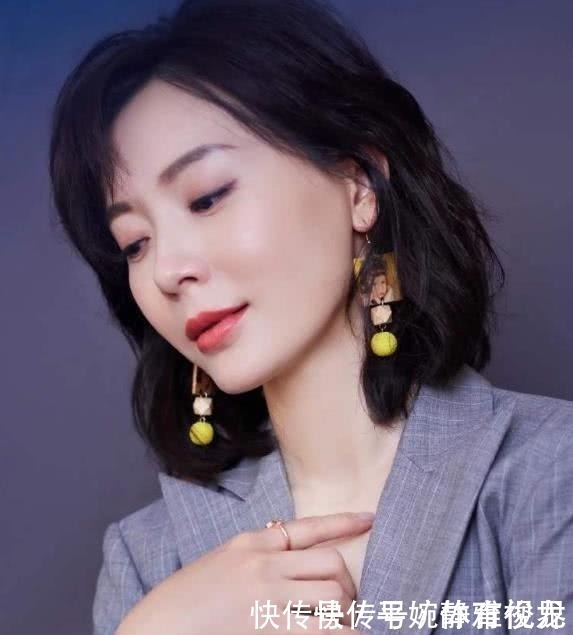 短发|四五十岁的女人,发型适合留短不留长,试试这5款,显气质又好看