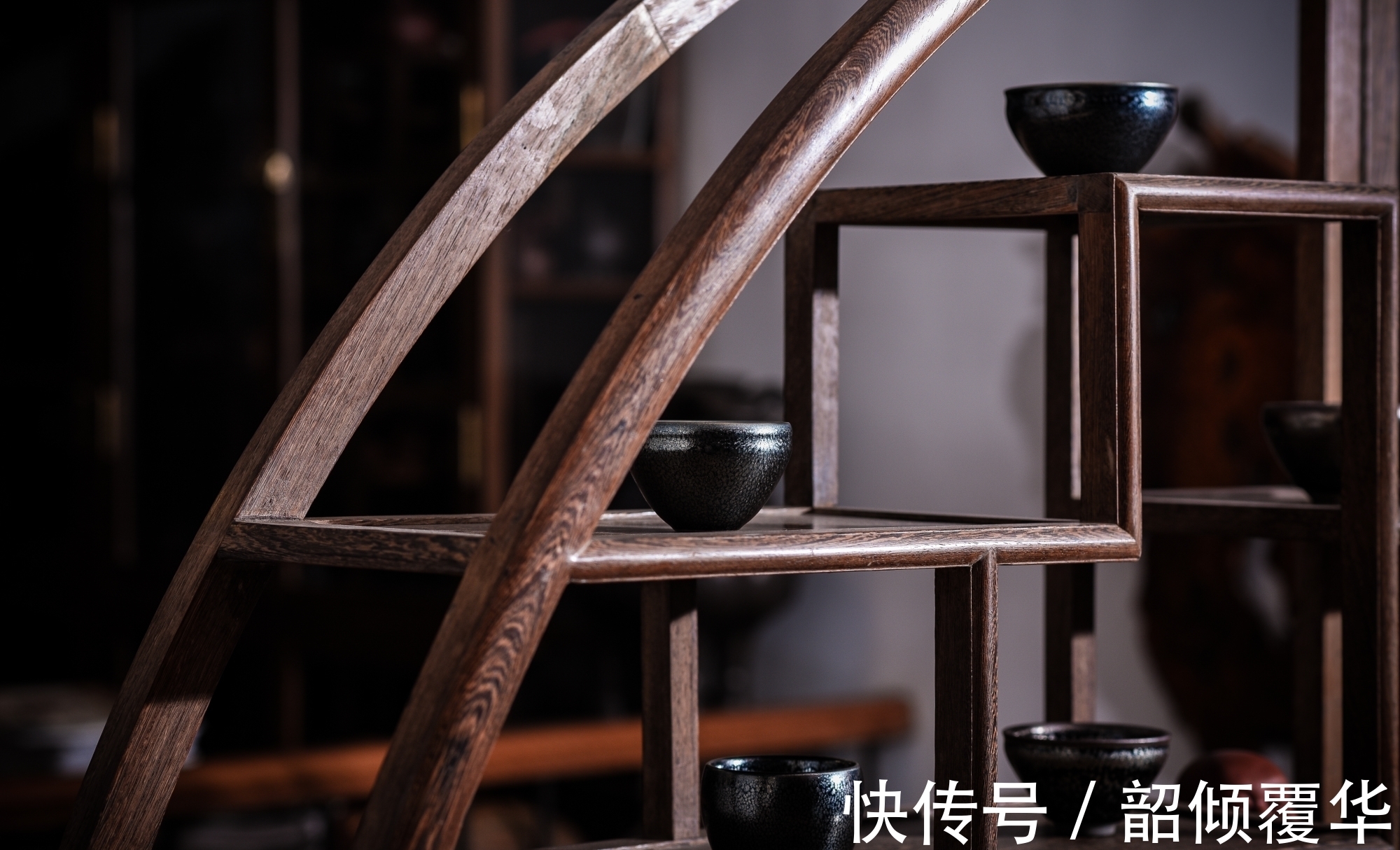 曜变@建盏曜变、窑变、茶变中所产生的彩究竟有什么区别？别再被忽悠了