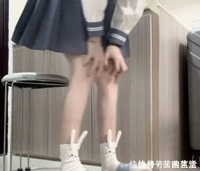 女生公认“最伤脚”的3种鞋子,高跟鞋未上榜,第1个男生也贼喜欢