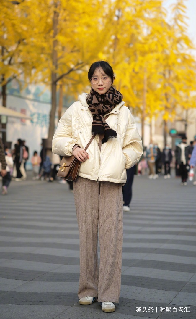 鲨鱼裤 “小黑裤”过时了!今年流行这3条裤子,显高显瘦,怎么搭都好看