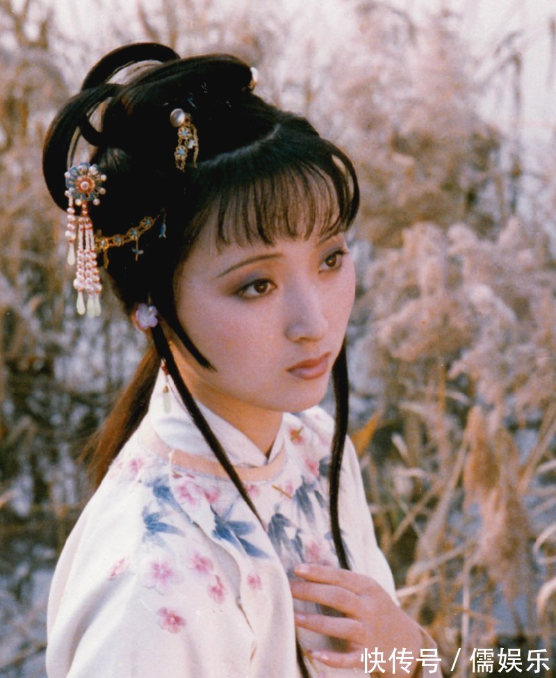 黛玉@陈晓旭,13张红楼梦剧照,真正的古典美人,天上掉下来的林妹妹