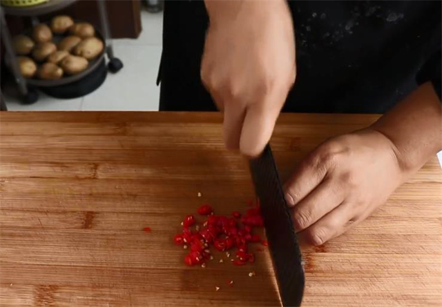 陈醋|凉拌豆腐皮,很多人不会调料汁,教你这样做,味道和饭店一样好吃