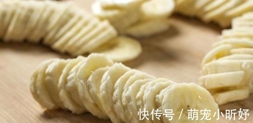 可口|只需要一口平底锅，在家就能做出香酥可口的香蕉片，简单好吃