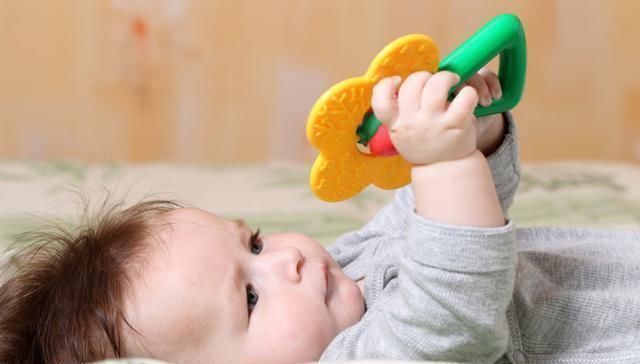 睡眠|宝宝睡醒后有这2种表现,说明妈妈很会养孩子,中了的偷着乐吧