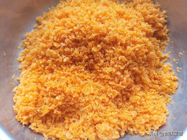 搅拌均匀|头伏到吃饺子，分享8种饺子馅的调法，有荤有素，鲜嫩营养又多汁