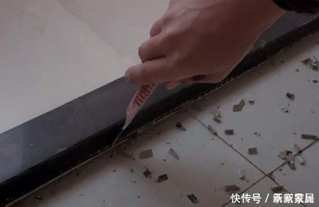 啫喱|马桶和洗脸池周边的玻璃胶发霉发黑教你几招，缝隙干净如新