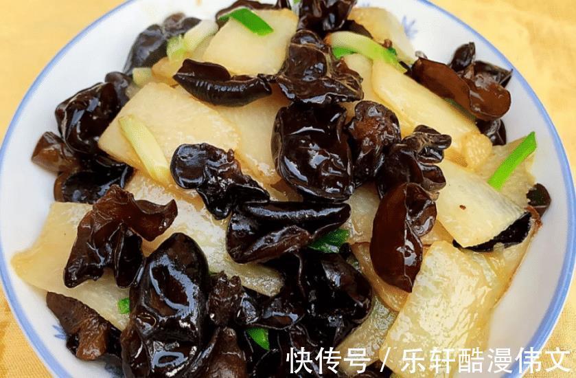 秋天，吃莲藕不如吃它，经济又实惠，营养丰富，简单一炒全家爱吃