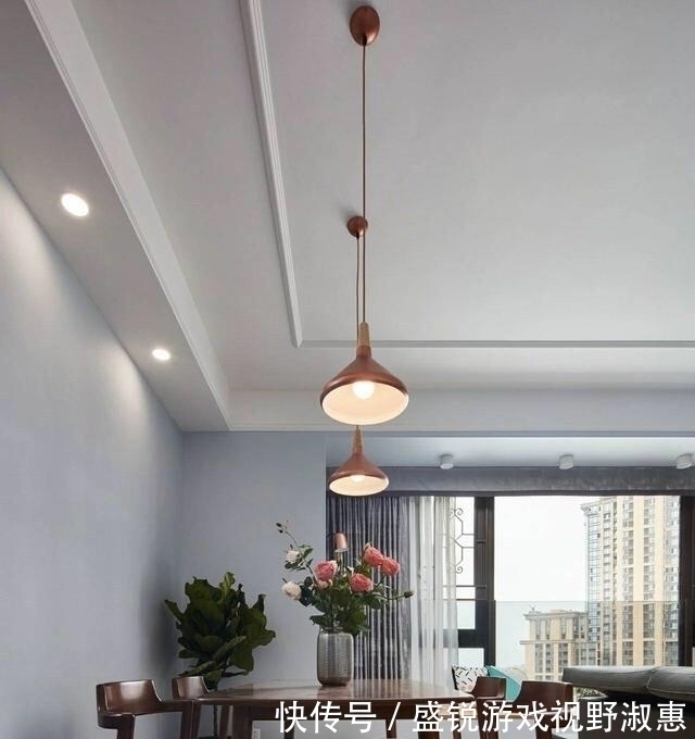 装修|媳妇坚持沙发不靠墙,家人不理解,入住后飘台更实用!忍不住晒晒