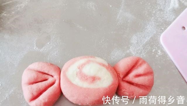 好吃好看健康的红糖红曲馒头,四十分钟就完成,懒人忙人日常必备!