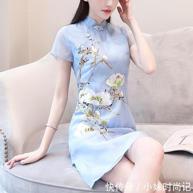 绣花 今年流行的改良版旗袍裙,不用担心老土!反之款款时尚甜美又气质