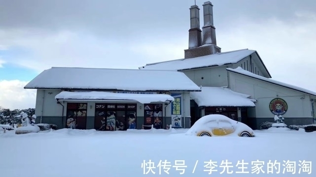 西瓜|雪后的柯南小镇，柯南大雪天吃西瓜，阿笠博士的爱车都被雪覆盖了