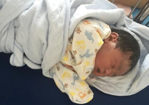 小婷|顺产究竟多“考验”妈妈?一组图带你领略,什么叫做为母则刚